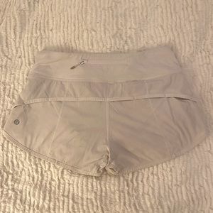 white lululemon size 4 shorts